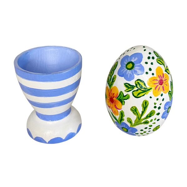 Periwinkle florals Heirloom Egg with stand